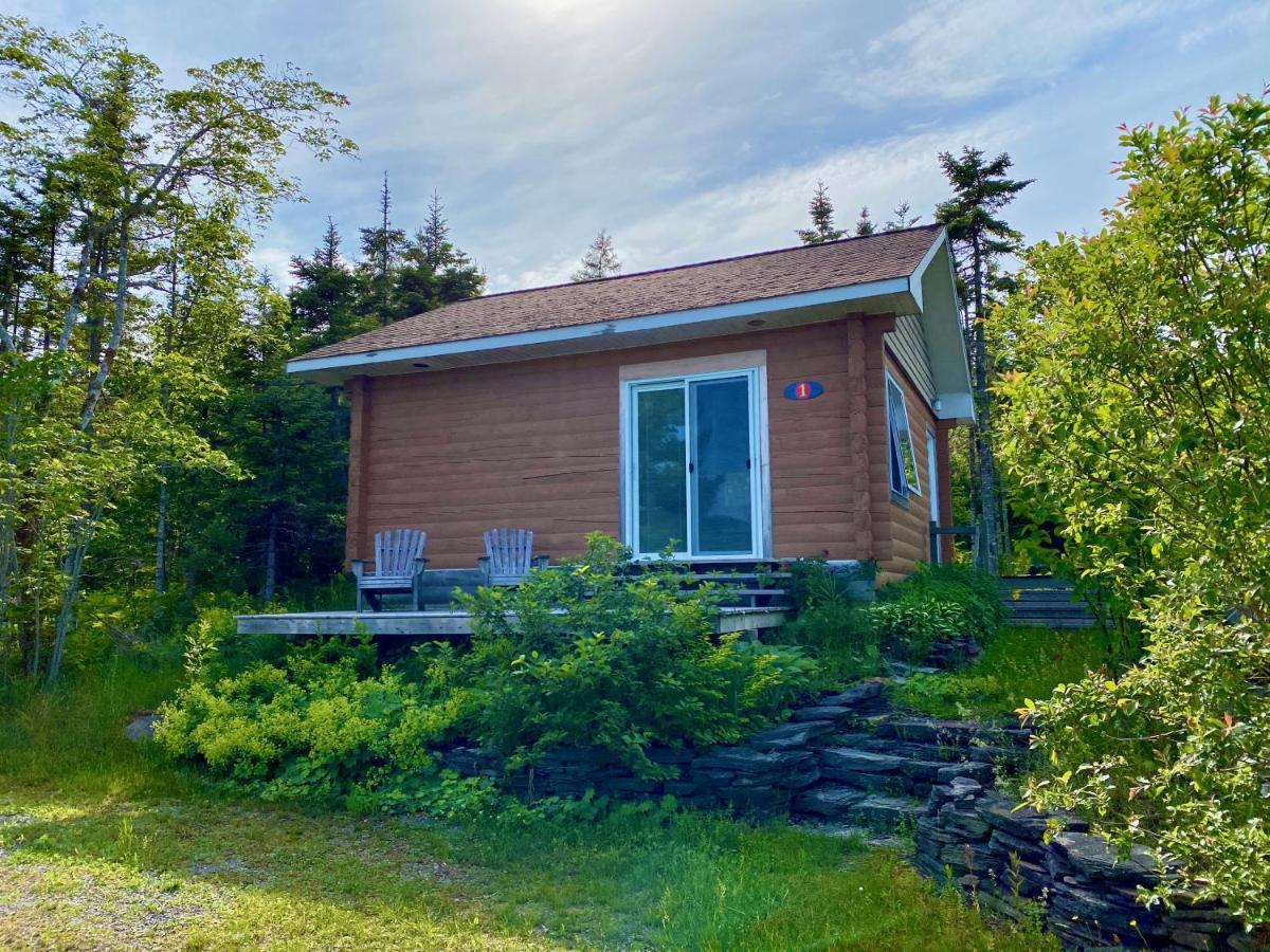 Broadwater Inn & Cottages Baddeck Exterior photo