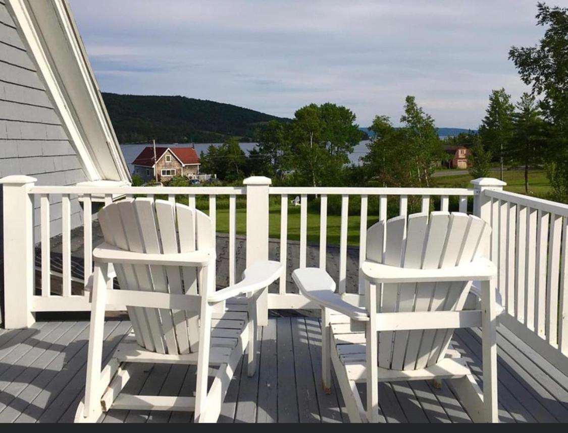 Broadwater Inn & Cottages Baddeck Exterior photo