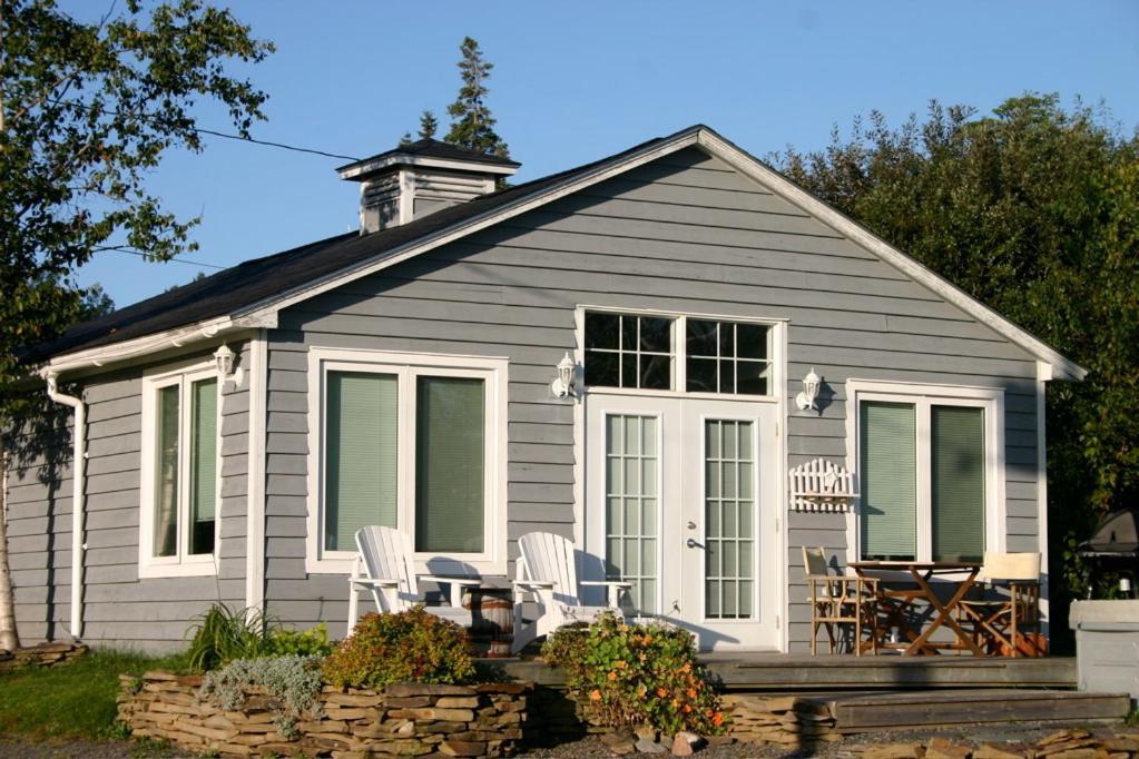 Broadwater Inn & Cottages Baddeck Room photo